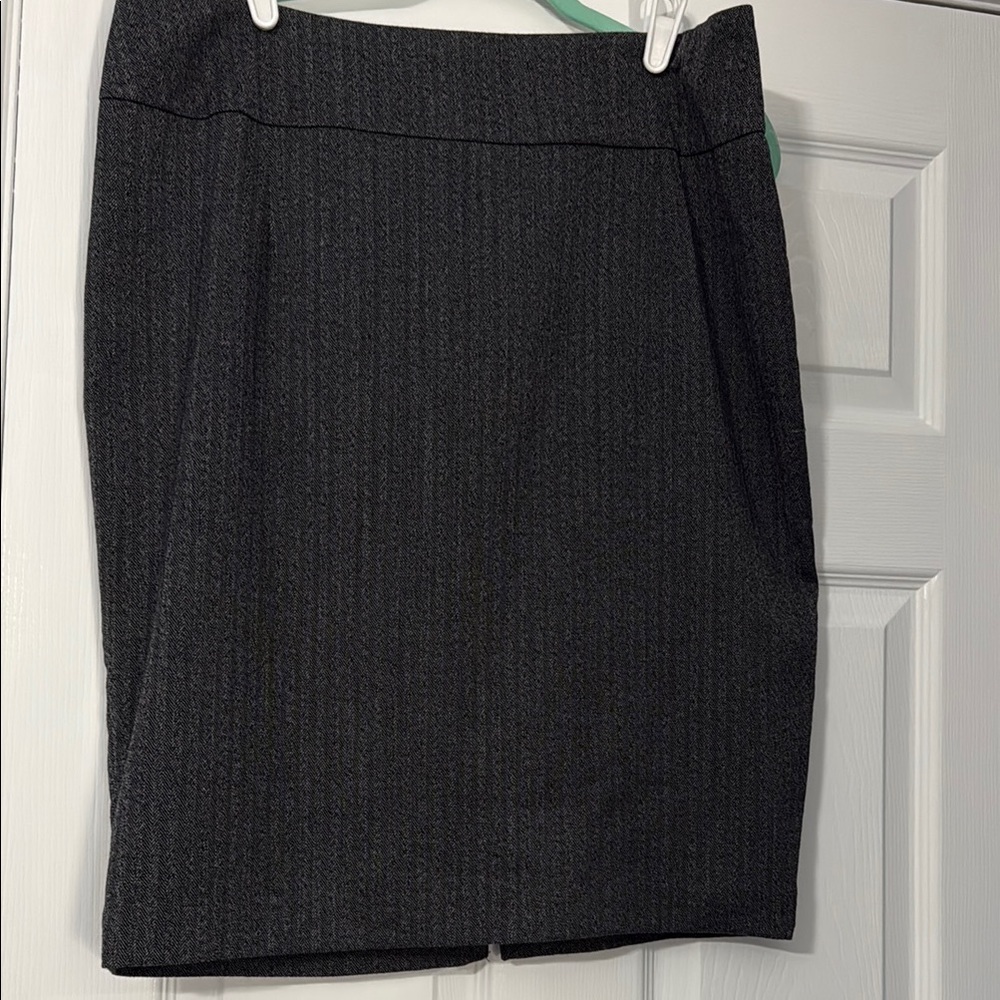 Elegant Black and gray Pencil Skirt
